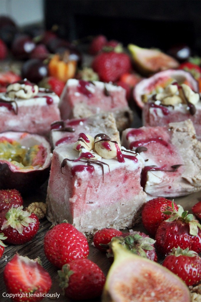 Vitamix Rezept * Roher Erdbeeren-Schokoladen-Käsekuchen