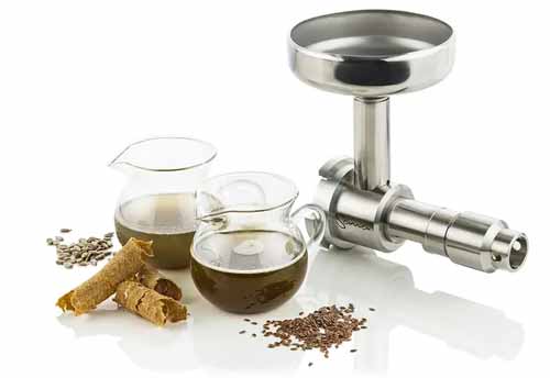Die massive Edelstahl-Ausführung garantiert lang anhaltende Freude beim Ölpressen - Sana Ölpress-Vorsatz Die massive Edelstahl-Ausführung garantiert lang anhaltende Freude beim Ölpressen - Sana Ölpress-Vorsatz