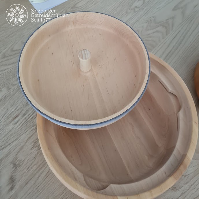 Salzburger Handgetreidemühle Kornelia – aus heimischem Holz