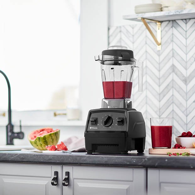 Frischer Beeren-Smoothie im Vitamix E310 Frischer Beeren-Smoothie im Vitamix E310